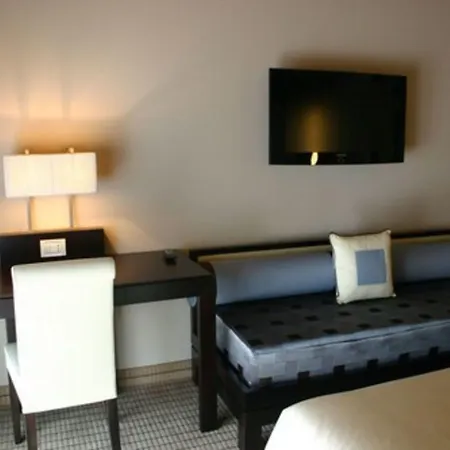 巴托罗米亚公寓酒店