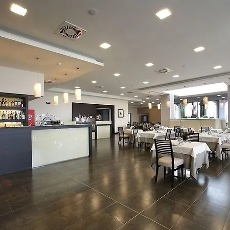 巴托罗米亚公寓酒店 巴托洛梅阿镇