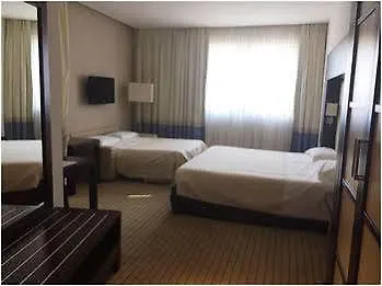 巴托罗米亚公寓酒店 酒店 4*