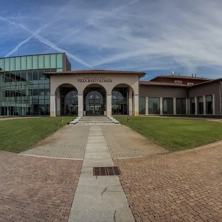 Hotel & Bartolomea 4*