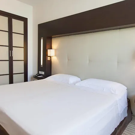 Hotel & Bartolomea 4*